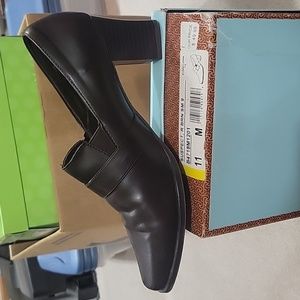 Life Stride Suspect womens shoes